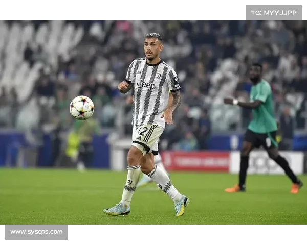 帕雷德斯足球生涯分析与发展轨迹探讨